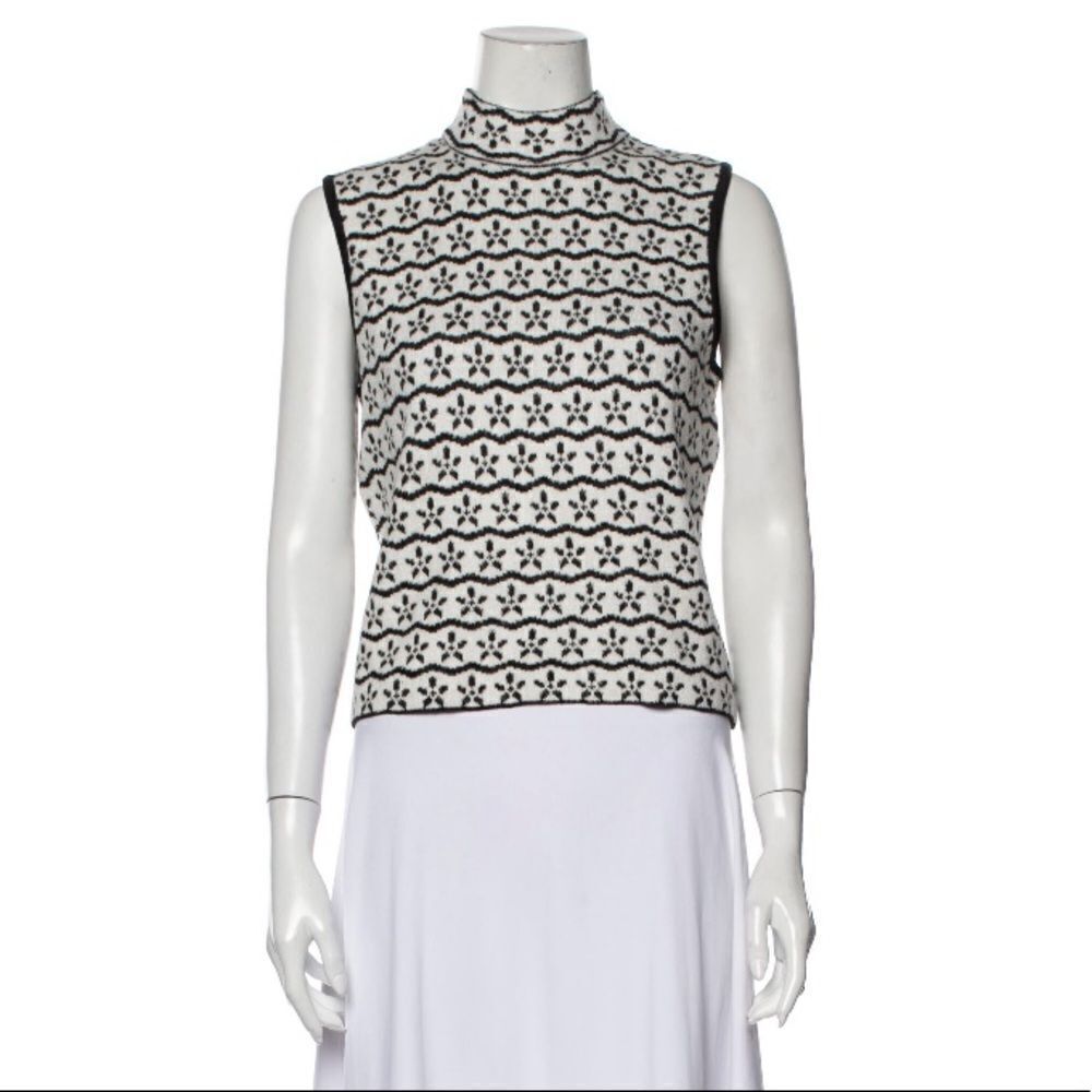 St. John Sport White Printed Mockneck Snowflake Winter Sweater Vest Size Small S